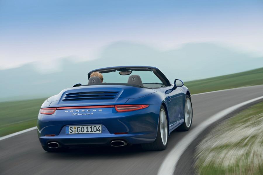  Porsche 911 Carrera 4 Cabriolet 2012 года  (фото 10 из 16)